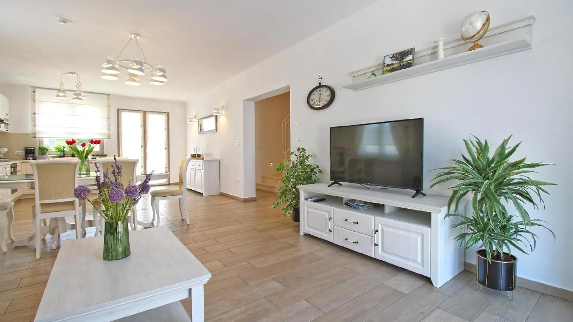 Ferienhaus Mit Privatpool Fuer 6 Personen Ca 130 Qm In Bale, Istrien Istrische Riviera Holiday home