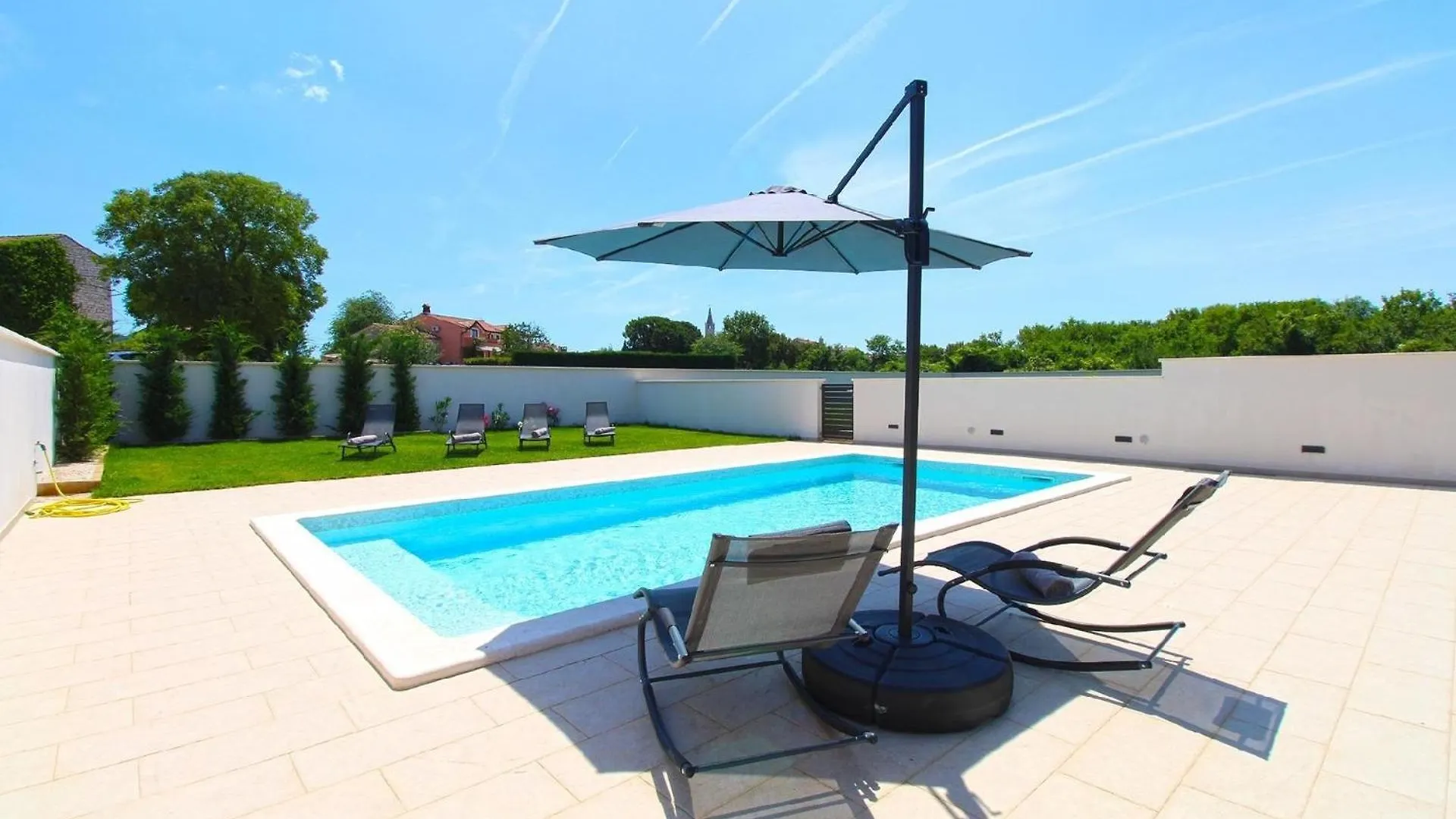 Ferienhaus Mit Privatpool Fuer 6 Personen Ca 130 Qm In Bale, Istrien Istrische Riviera 0*, Bale Croatia